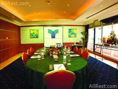 Jumeira Rotana Hotel 10